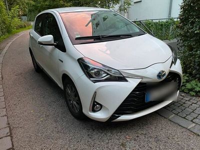 gebraucht Toyota Yaris Hybrid (Faceliftmodell)