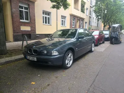 Gebraucht BMW 528 193 PS (141 kW) 1998 Grau Limousine