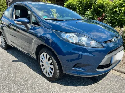 Gebraucht Ford Fiesta Trend 60 PS (44 kW) 2011 Blau Limousine