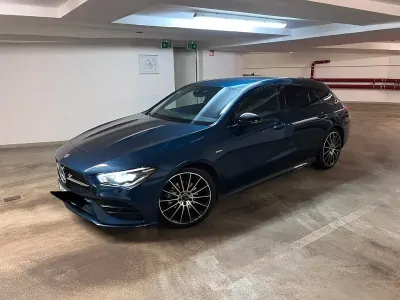 Gebraucht Mercedes CLA200 Shooting Brake AMG line 163 PS (119 kW) 2021 Blau Kombi