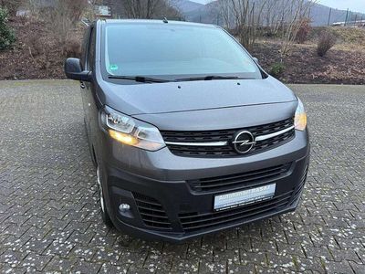 Gebraucht Opel Vivaro 150 PS (110 kW) 2020 Mondstein grau/e:vulkan grau Van / Kleinbus