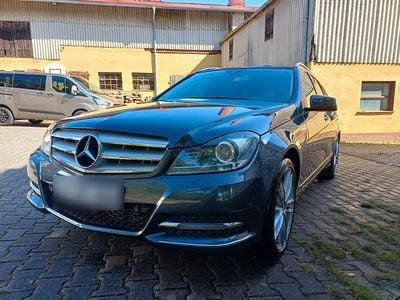 Gebraucht Mercedes C250 Avantgarde 204 PS (150 kW) 2014 Grau Kombi