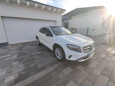 Gebraucht Mercedes GLA220 AMG Edition 1 170 PS (125 kW) 2014 Weiß SUV