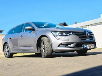 Gebraucht Renault Talisman Initiale Paris 200 PS (147 kW) 2017 Silber Kombi