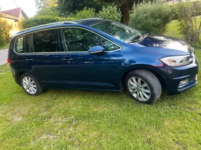 Gebraucht VW Touran 150 PS (110 kW) 2016 Blau Van / Kleinbus