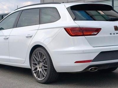 Gebraucht Seat Leon 4Drive 300 PS (220 kW) 2019 Weiß Limousine