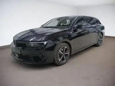 Gebraucht Opel Astra 131 PS (96 kW) 2024 Met. karbonschwarz Kleinwagen