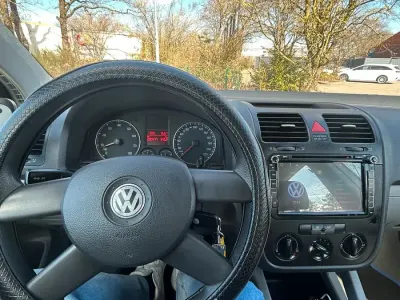 Gebraucht VW Golf V 75 PS (55 kW) 2004 Grau Kleinwagen