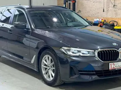 Gebraucht BMW 520 Performance 190 PS (139 kW) 2021 Sophistograu Kombi