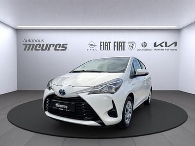 Gebraucht Toyota Yaris Hybrid Business Edition 75 PS (55 kW) 2020 Pure) white ii (weiss Kleinwagen