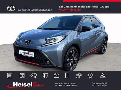 Gebraucht Toyota Aygo X 72 PS (52 kW) 2023 Celestite grey metallic / grey metallic SUV