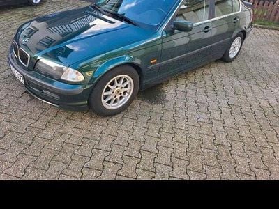 BMW 323