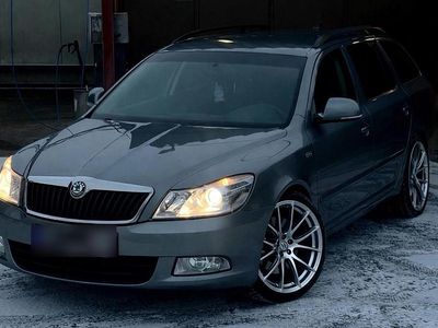 Gebraucht Skoda Octavia 105 PS (77 kW) 2011 Silber Kombi
