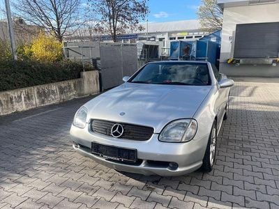 Gebraucht Mercedes SLK230 193 PS (141 kW) 1999 Silber Cabrio