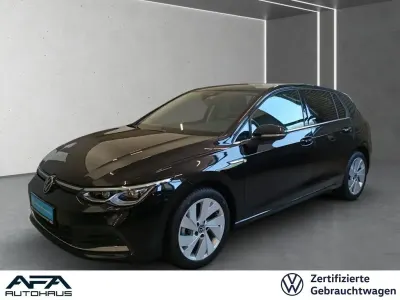 Gebraucht VW Golf VIII Style 131 PS (96 kW) 2024 Schwarz Limousine