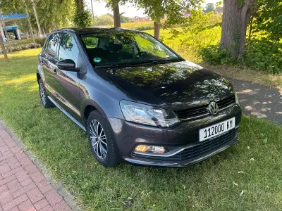 Gebraucht VW Polo Allstar 90 PS (66 kW) 2016 Grau Limousine