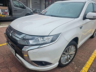 Mitsubishi Outlander P-HEV