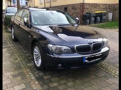 BMW 740
