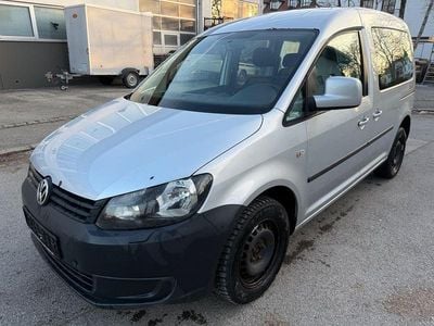 Silber Gebraucht 2013 VW Caddy Trendline Van / Kleinbus | 3.900 € (Superpreis)