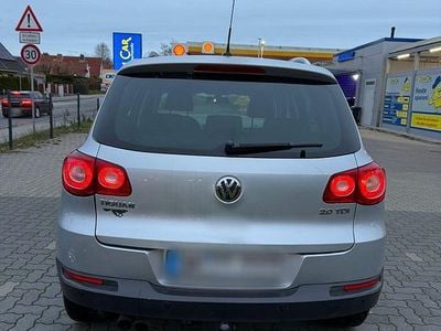 Usata VW Tiguan 140 CV (102 kW) 2007 Grigio SUV