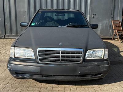 Mercedes C180
