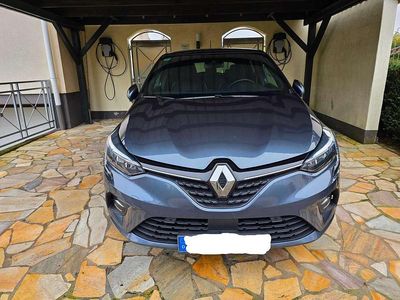Grau Gebraucht 2021 Renault Clio V Intens Limousine | 12.990 € (Fairer Preis)