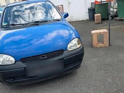 Usata Opel Corsa 70 CV (51 kW) 1997 Marrone Utilitaria