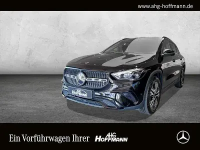 Gebraucht Mercedes GLA220 Night 190 PS (139 kW) 2025 Schwarz SUV