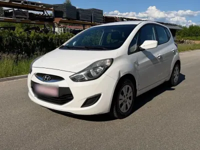 Gebraucht Hyundai ix20 90 PS (66 kW) 2014 Weiß Kleinwagen