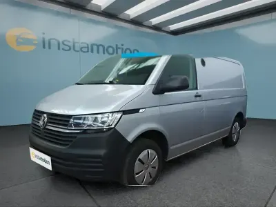 Gebraucht VW T6.1 150 PS (110 kW) 2023 Silber Van