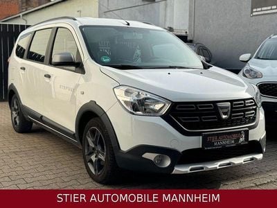 Gebraucht Dacia Lodgy Stepway 116 PS (85 kW) 2018 Weiß Van / Kleinbus