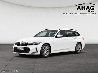 Gebraucht BMW 330e Efficient Dynamics 292 PS (214 kW) 2022 Schwarz Kombi