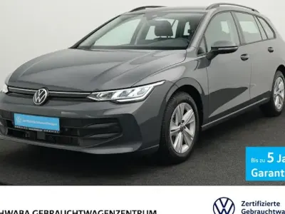 Gebraucht VW Golf VIII Life 116 PS (85 kW) 2025 Delfingrau metallic Kombi