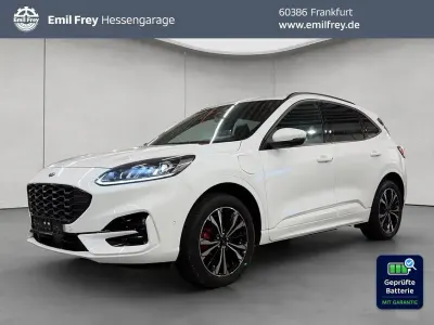 Gebraucht Ford Kuga ST-Line 224 PS (164 kW) 2022 Frozen white SUV