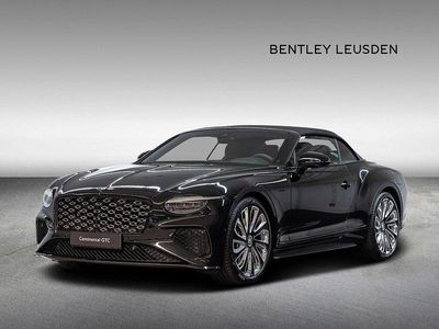 Grün Neu 2026 Bentley Continental Mulliner Cabrio | 407.135 € (Teuer)