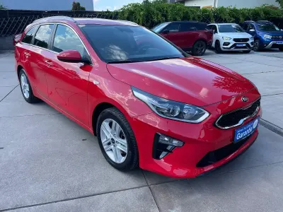 Gebraucht Kia Ceed Sportswagon 136 PS (100 kW) 2020 Rot Kombi
