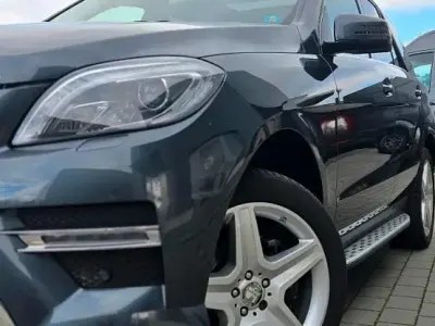 Gebraucht Mercedes ML350 258 PS (189 kW) 2014 Grau SUV