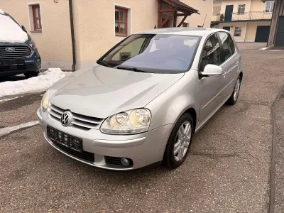 Gebraucht VW Golf V 105 PS (77 kW) 2008 Silber Kleinwagen