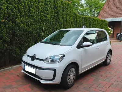 Gebraucht VW up! 60 PS (44 kW) 2018 Weiß Kleinwagen