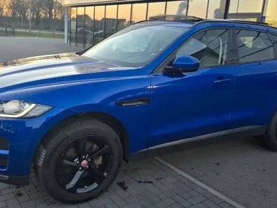 Käytetty Jaguar F-Pace Prestige 179 HP (131 kW) 2018 Sininen Katumaasturi