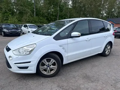 Käytetty Ford S-MAX
