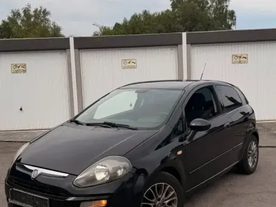 Gebraucht Fiat Punto 69 PS (50 kW) 2011 Schwarz Kleinwagen