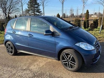 Gebraucht Mercedes A160 95 PS (69 kW) 2009 Blau Limousine