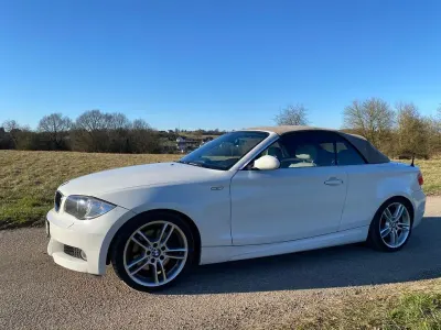 Gebraucht BMW 123 Cabriolet M Sport 204 PS (150 kW) 2009 Weiß Cabrio