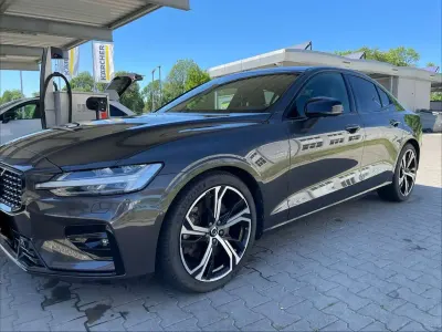 Gebraucht Volvo S60 Ultimate 250 PS (183 kW) 2023 Grau Limousine