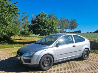Gebraucht Ford Focus 80 PS (58 kW) 2005 Grau Coupé