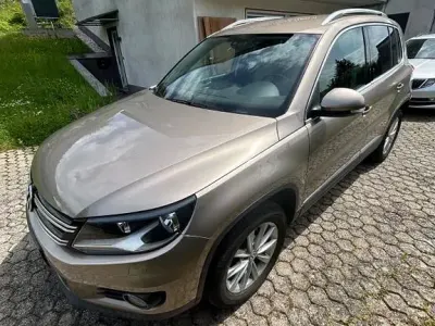 Gebraucht VW Tiguan Sportline 122 PS (89 kW) 2011 Beige SUV