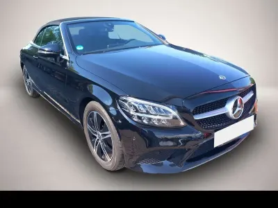 Gebraucht Mercedes C220 194 PS (142 kW) 2021 Schwarz Cabrio
