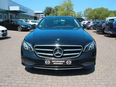 Gebraucht Mercedes E200 Avantgarde 160 PS (117 kW) 2019 Schwarz Limousine