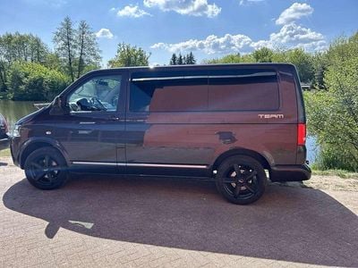 Gebraucht VW T5 Team 140 PS (102 kW) 2011 Braun Van